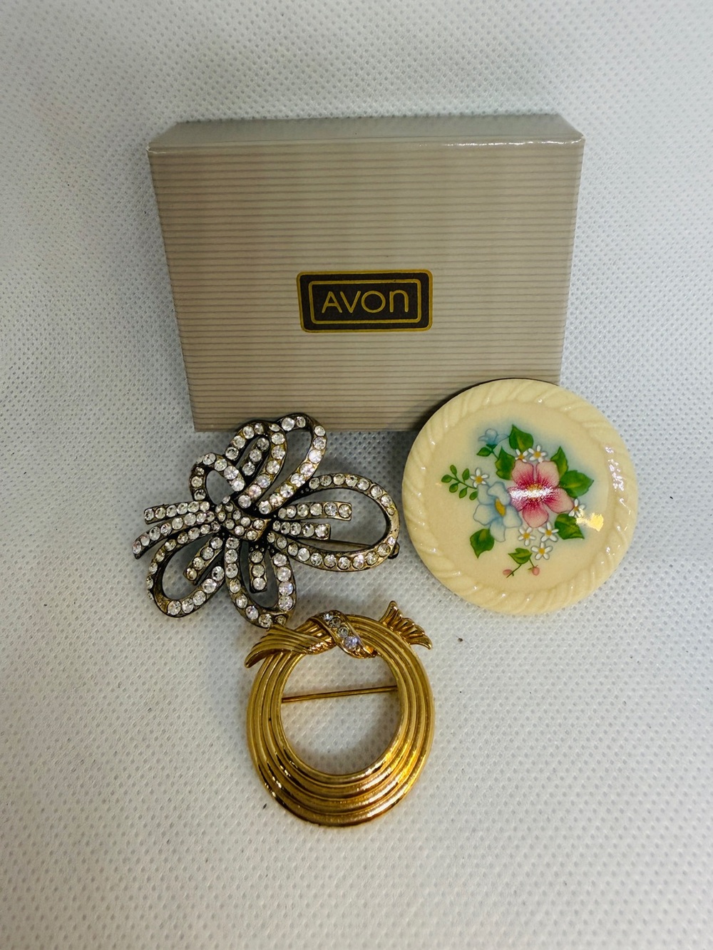 Avon Brooches VTG Bouquet, Gold Silver Tone & Rhinestones Estate Jewelry Signed - Picture 12 of 12